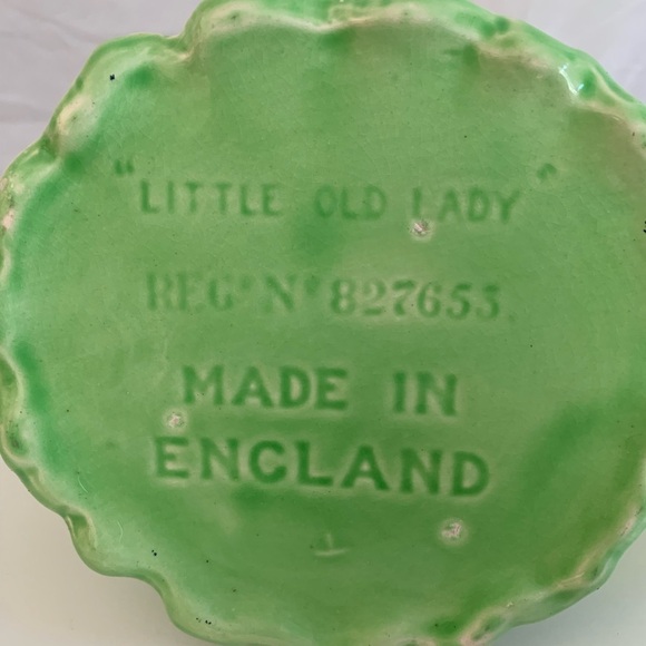 Vintage little old lady teapot, cream and sugar - Picture 5 of 8